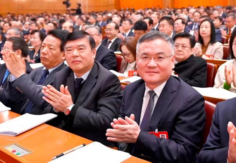 全國政協(xié)委員、學校董事長拜文匯參加全國政協(xié)十四屆三次會議