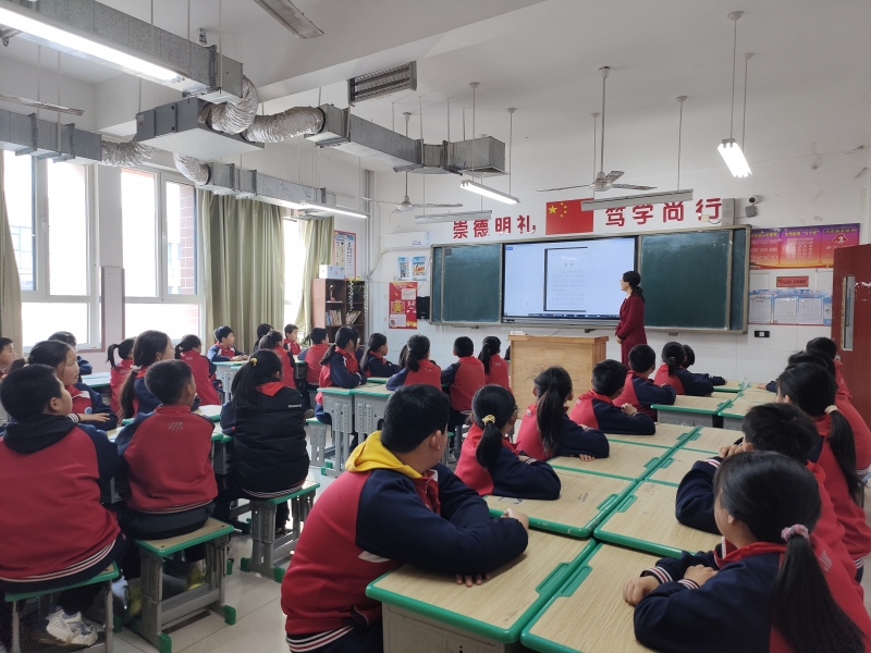 圖1.jpg